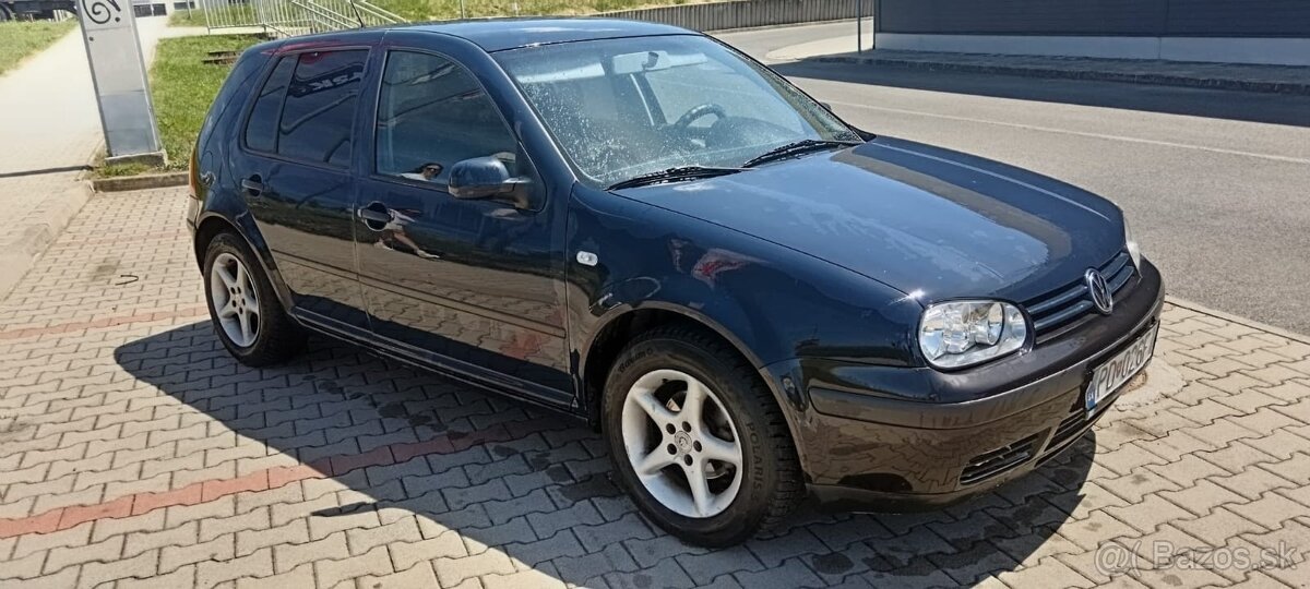 VW Golf 4 1.4i - 2