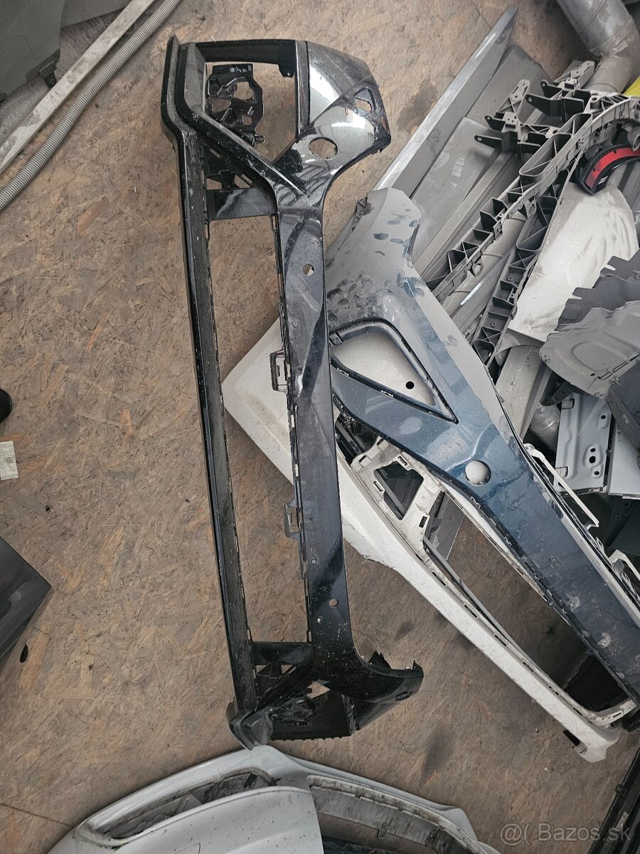 Octavia IV Svetlo , naraznik, celo, kapota dvere blatnik, - 2