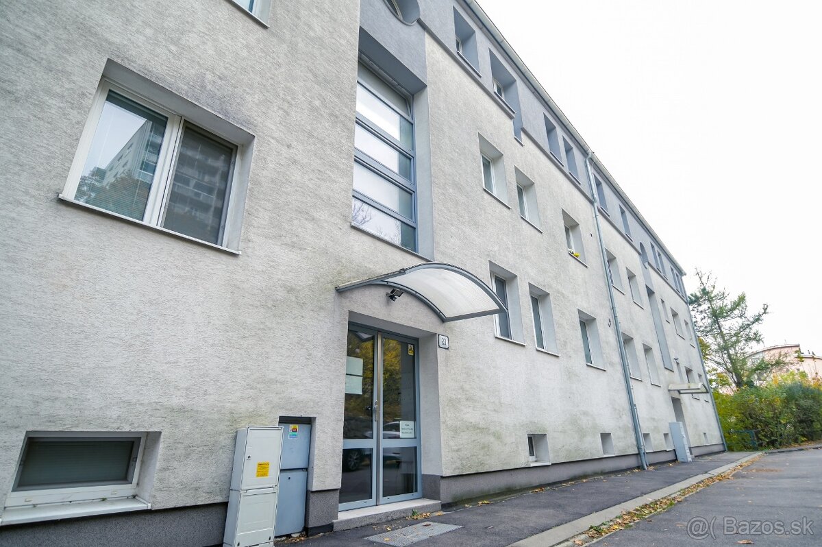 Svetlý 3-izbový byt s 2 loggiami a garážou v BA III, Kramáre - 2