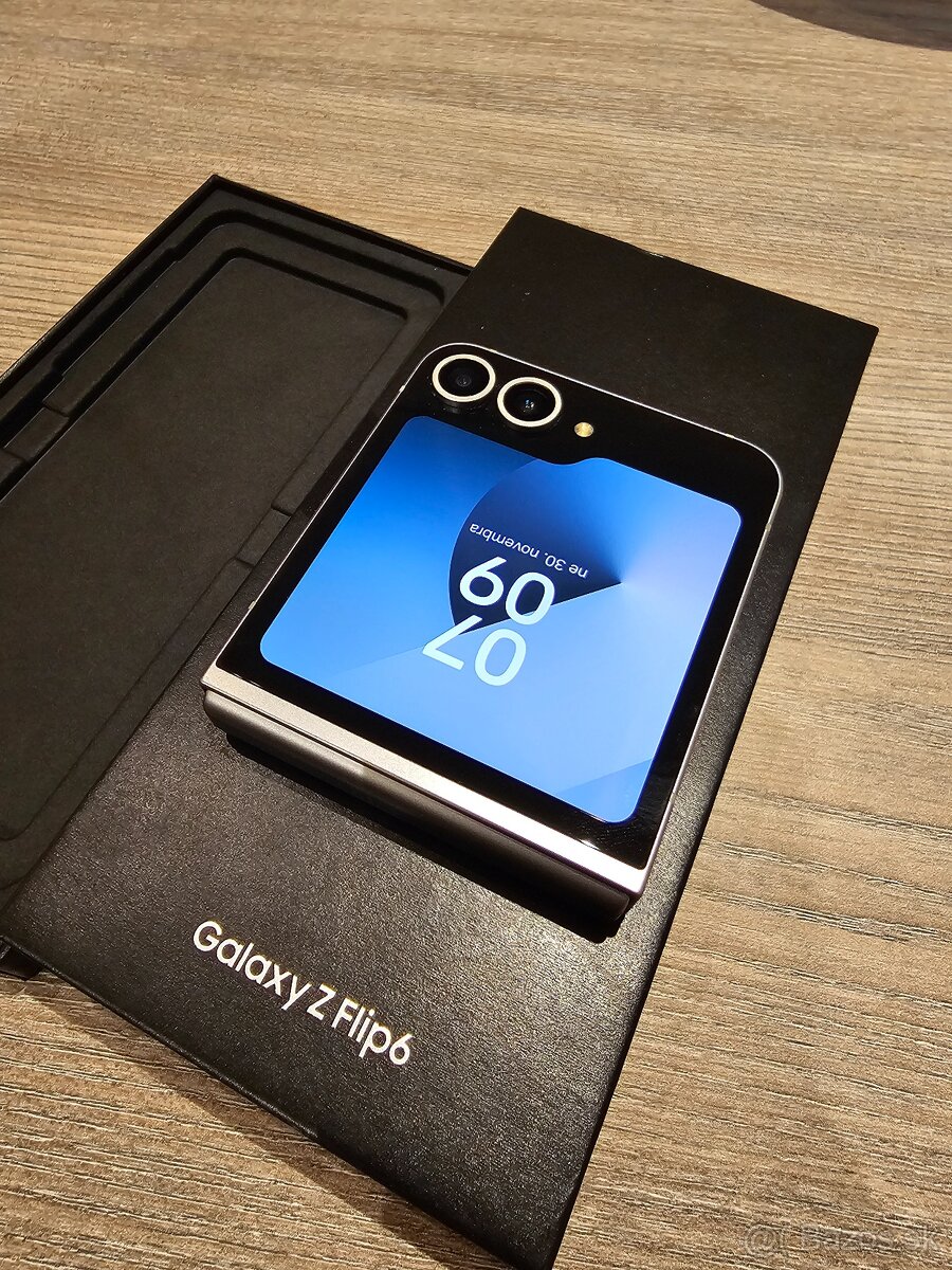 Samsung Galaxy Flip 6 256GB - 2