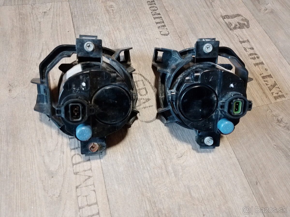 Predám hmlovky Nissan ENV200 - 2