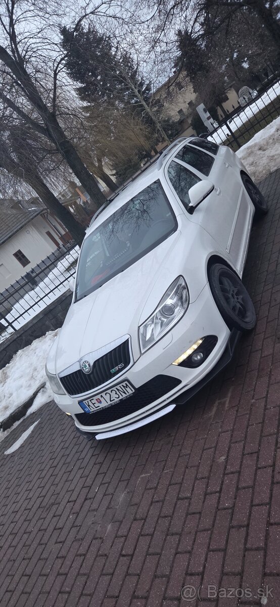 Skoda octavia vrs 2.0 tsi 147 kw - 2