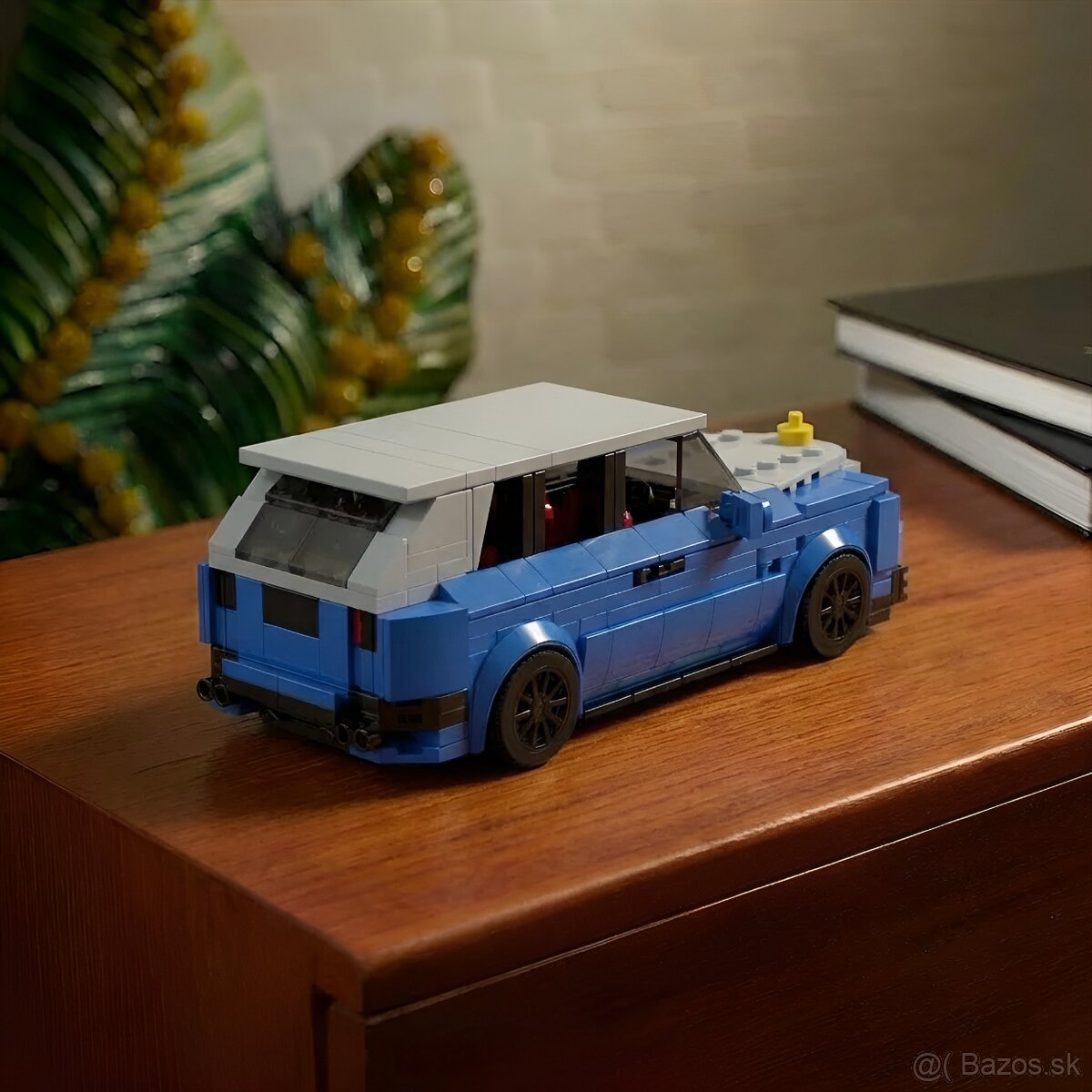 LEGO MOC Rolls Royce Cullinan - 2