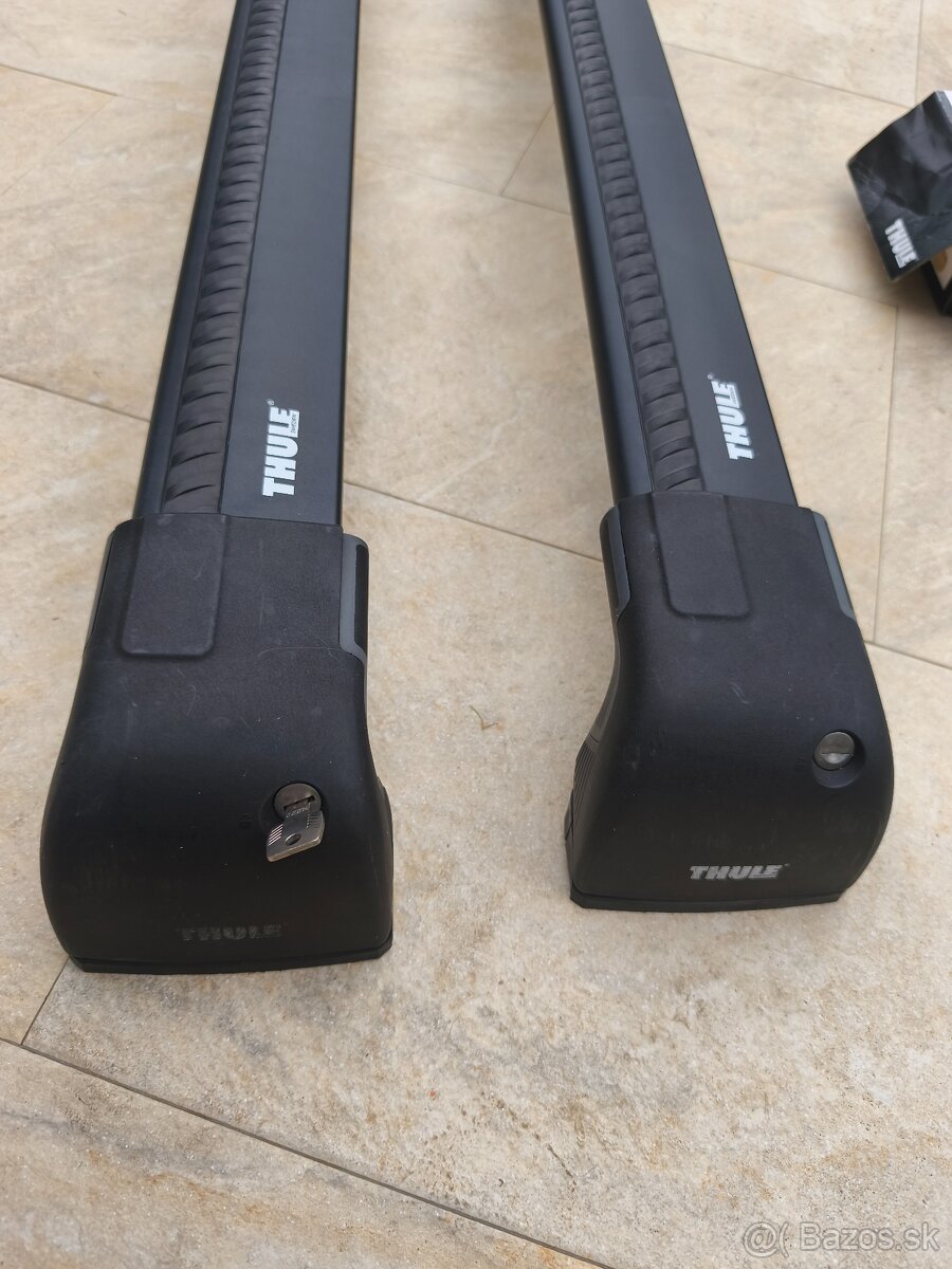 Strešné nosiče - priečniky Thule i40 - 2
