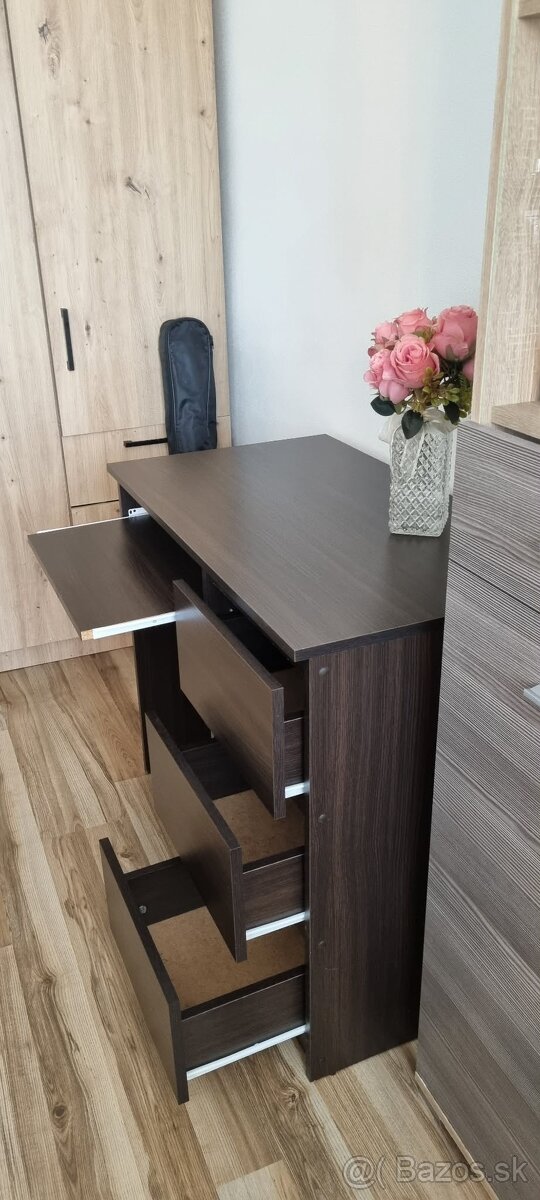 písací stôl - 2