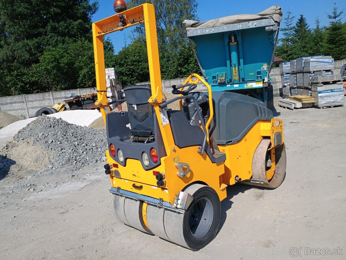 Kombinovaný valec Hamm HD12 2014 - 2