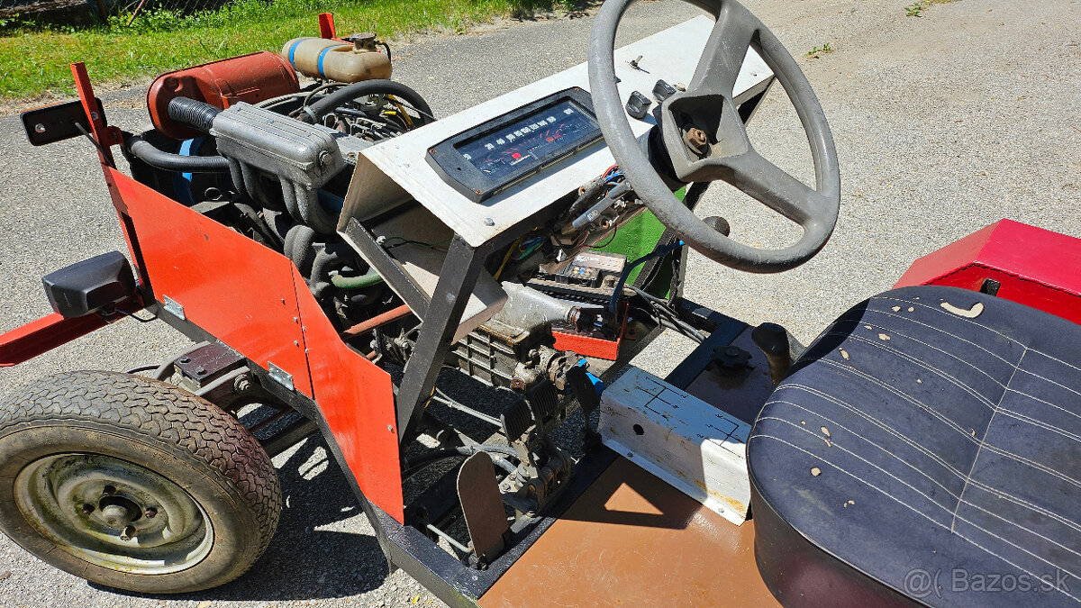 Malotraktor dom.výroby, motor 1.3D - 2