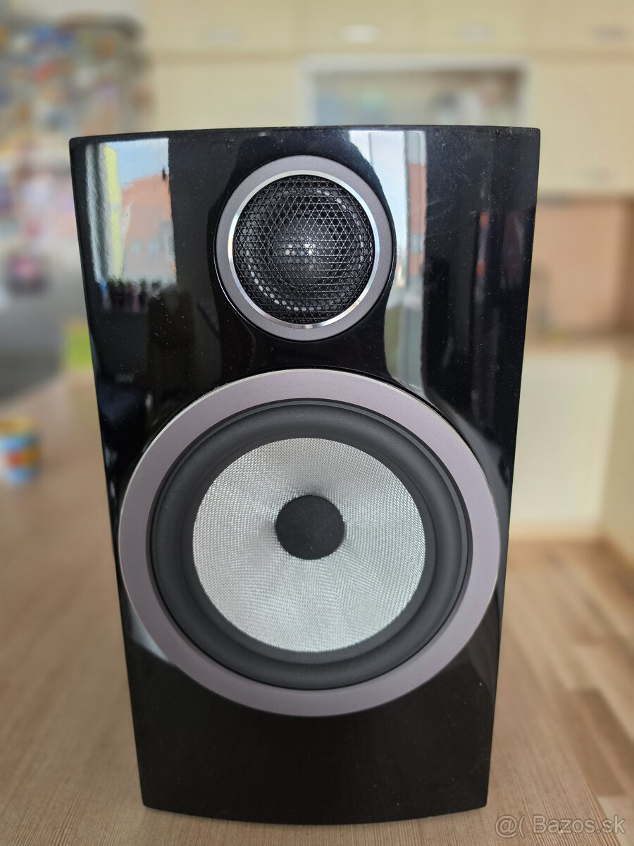 Bowers and Wilkins 706 S3 - 2