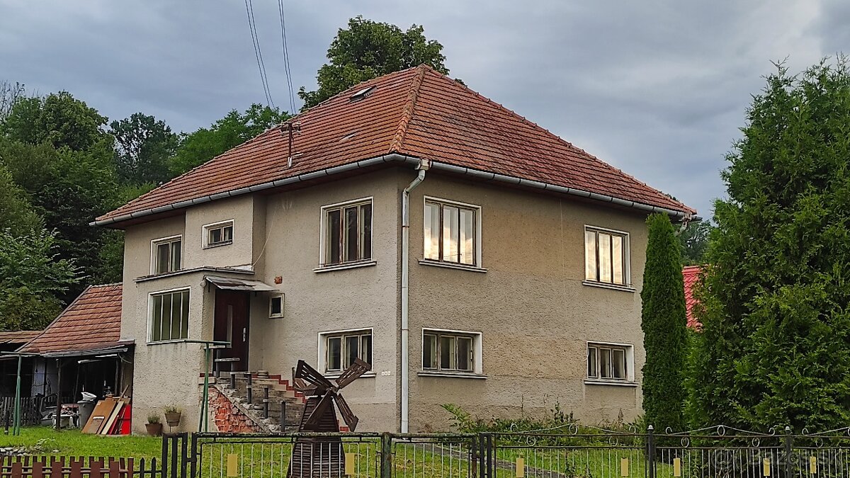 Darujem pálenú škridlu cca 170m² - 2