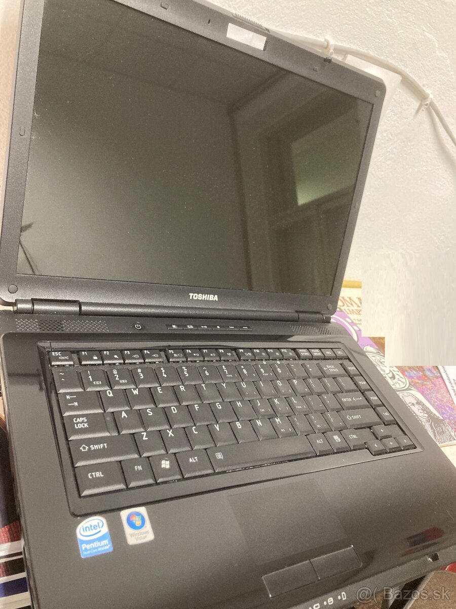 Toshiba Satellite l305-s5875 - lacno - 2