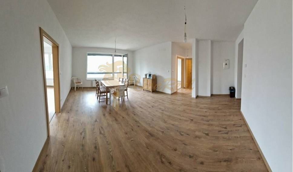 3-izb. bytu v projekte Rínok Rača, garážové státie, pivnica - 2