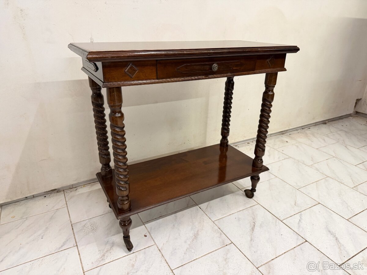 Starožitný konzolový stolek - 2