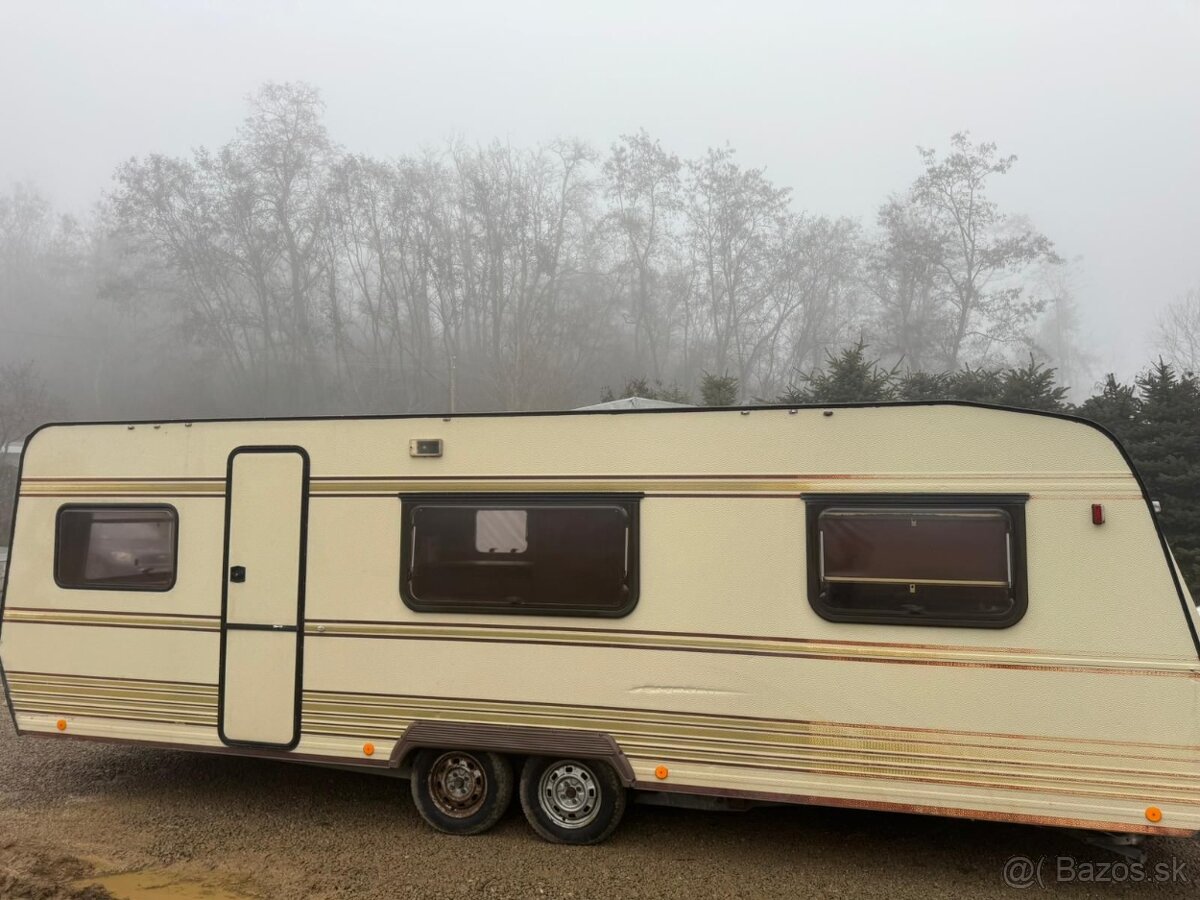 Karavan obytny prives Dethlefs weltblumer - 2