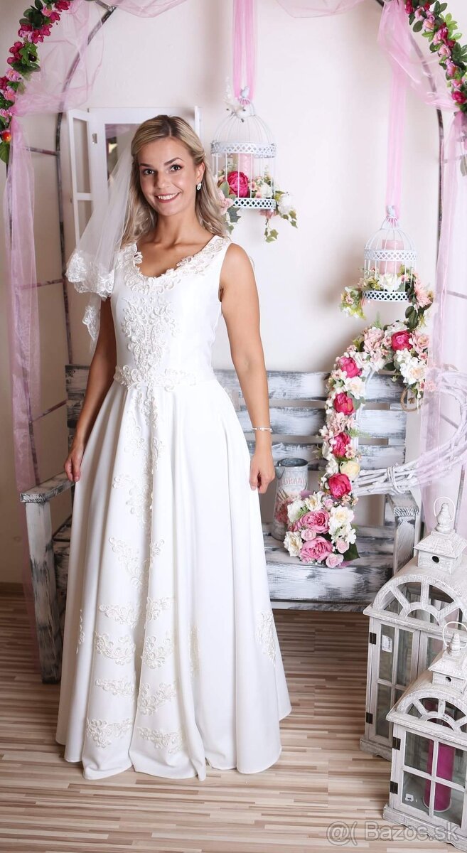 Jednoduché svadobné šaty - 2