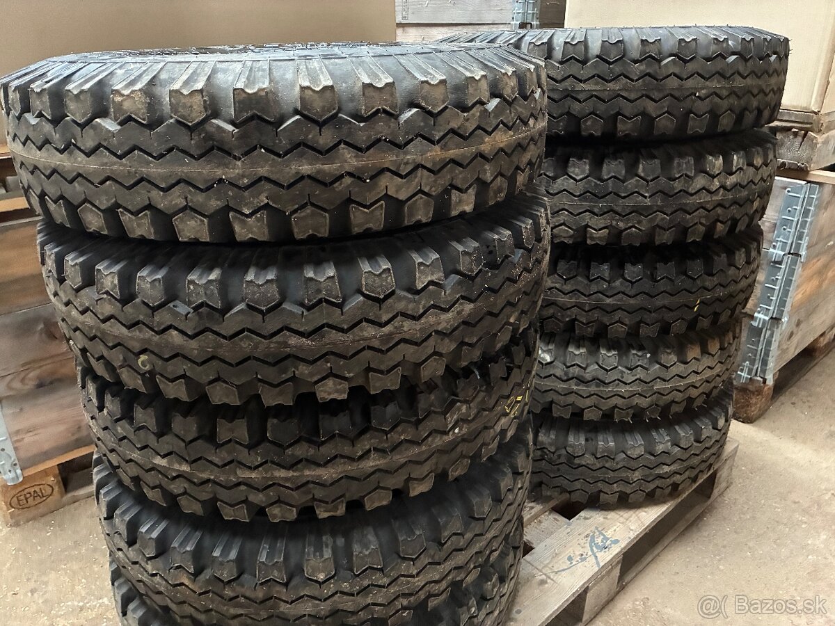 Uaz 469, Uaz 452 predám pneu 8,40/15 - 2
