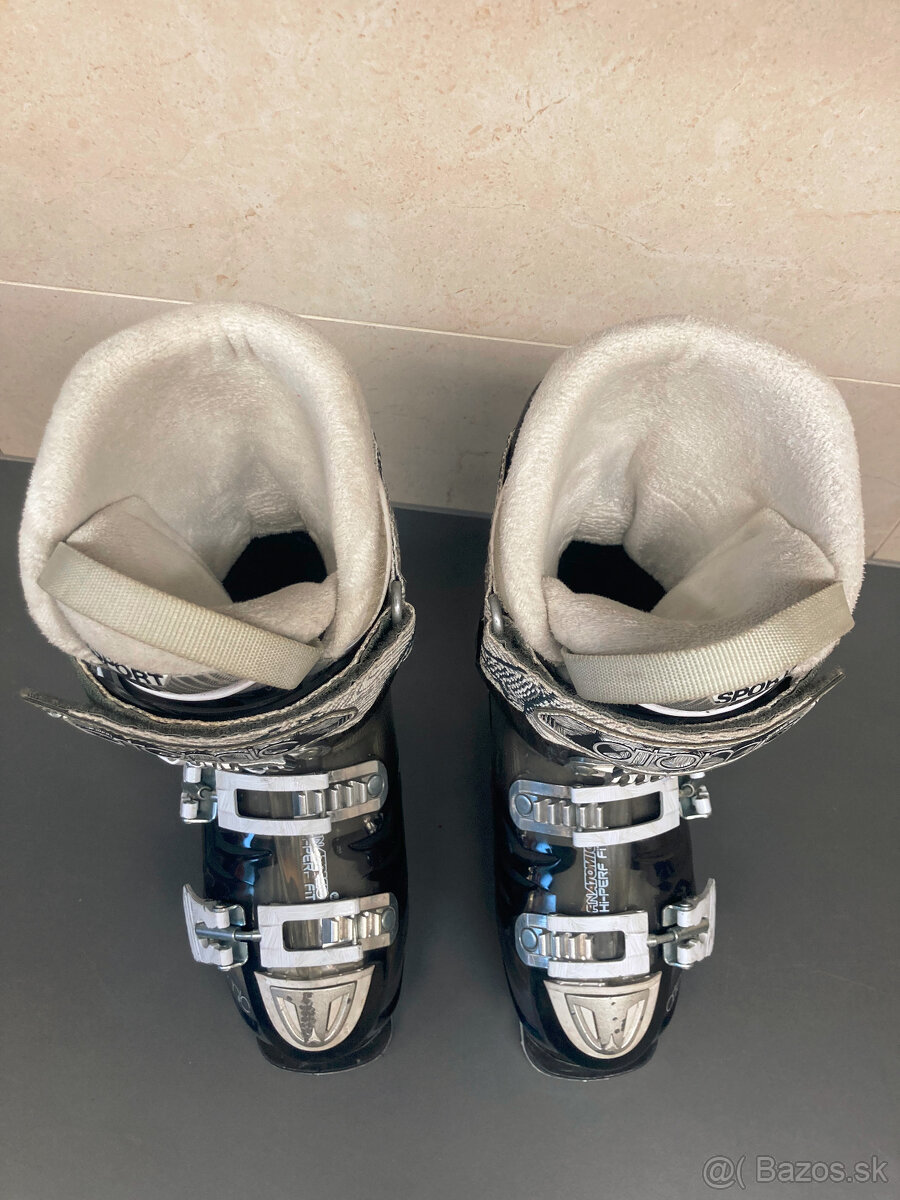 Lyžiarky Atomic - 2