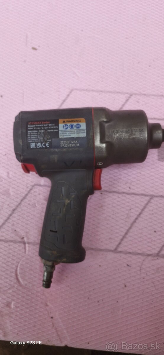 Pneumatický rázový uťahovák - 2