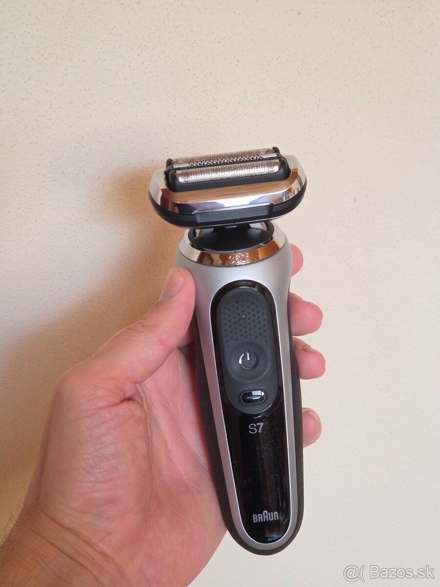 Braun series 7 + čistiaca stanica - 2