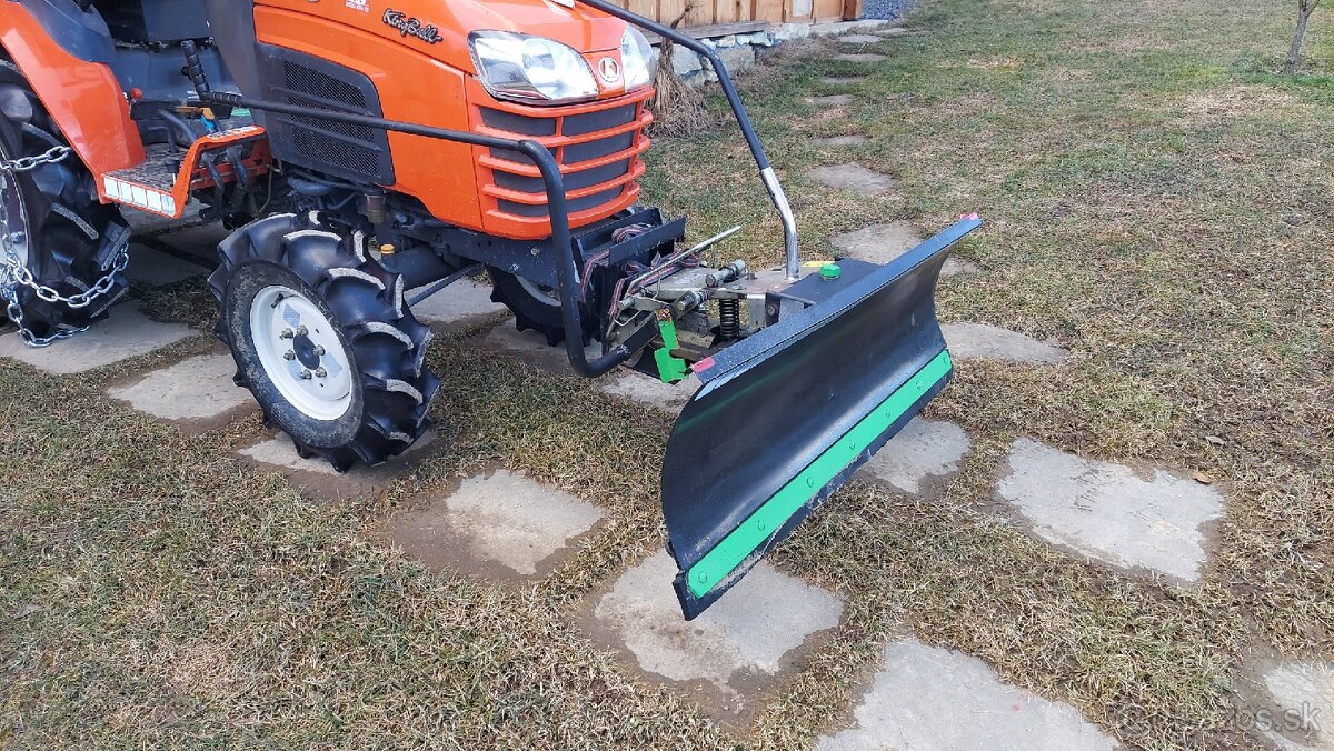 Snežný pluh na malotraktor alebo štvorkolku. - 2