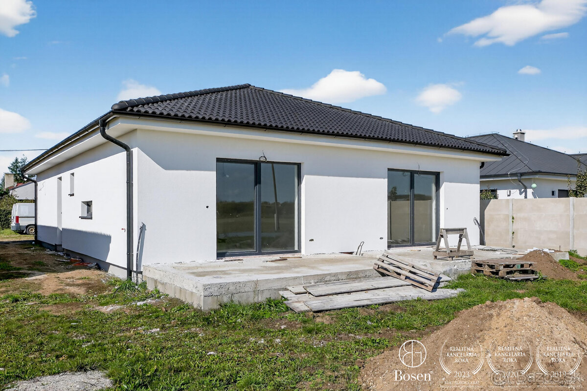 BOSEN | Na predaj 3 izbový rodinný dom, ktorý je súčasťou dv - 2