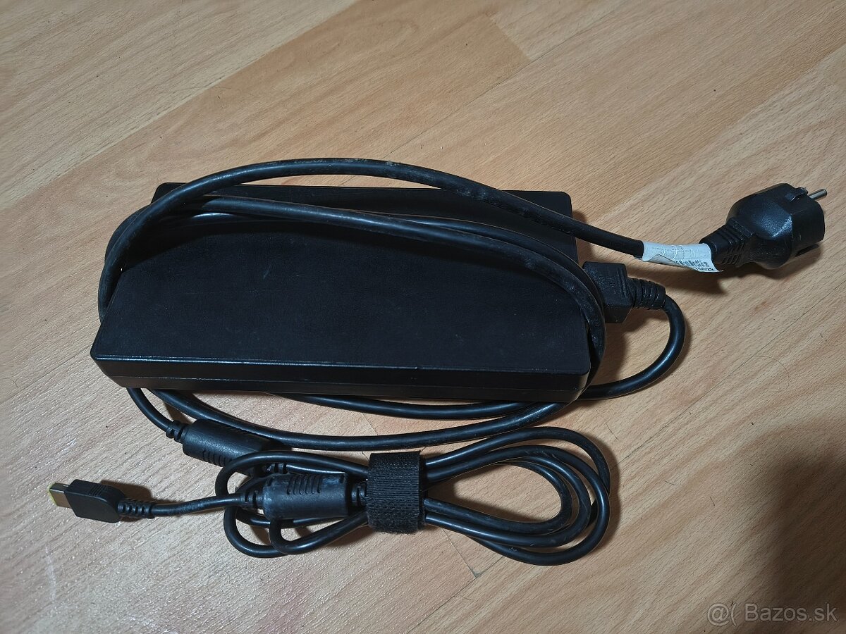 Predam nabijacku pre notebook Lenovo Legion - 2