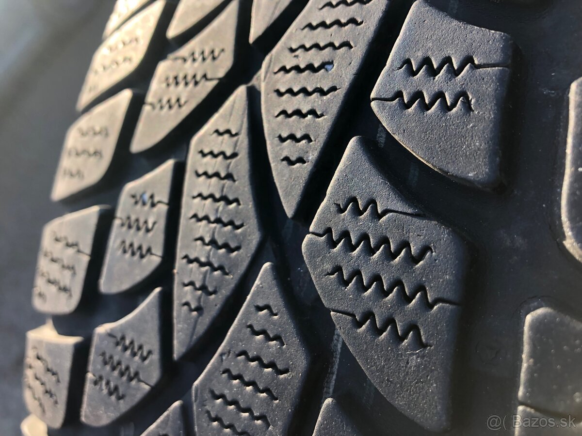 Predám zimné pneumatiky 4 ks s Al diskami Audi - 2