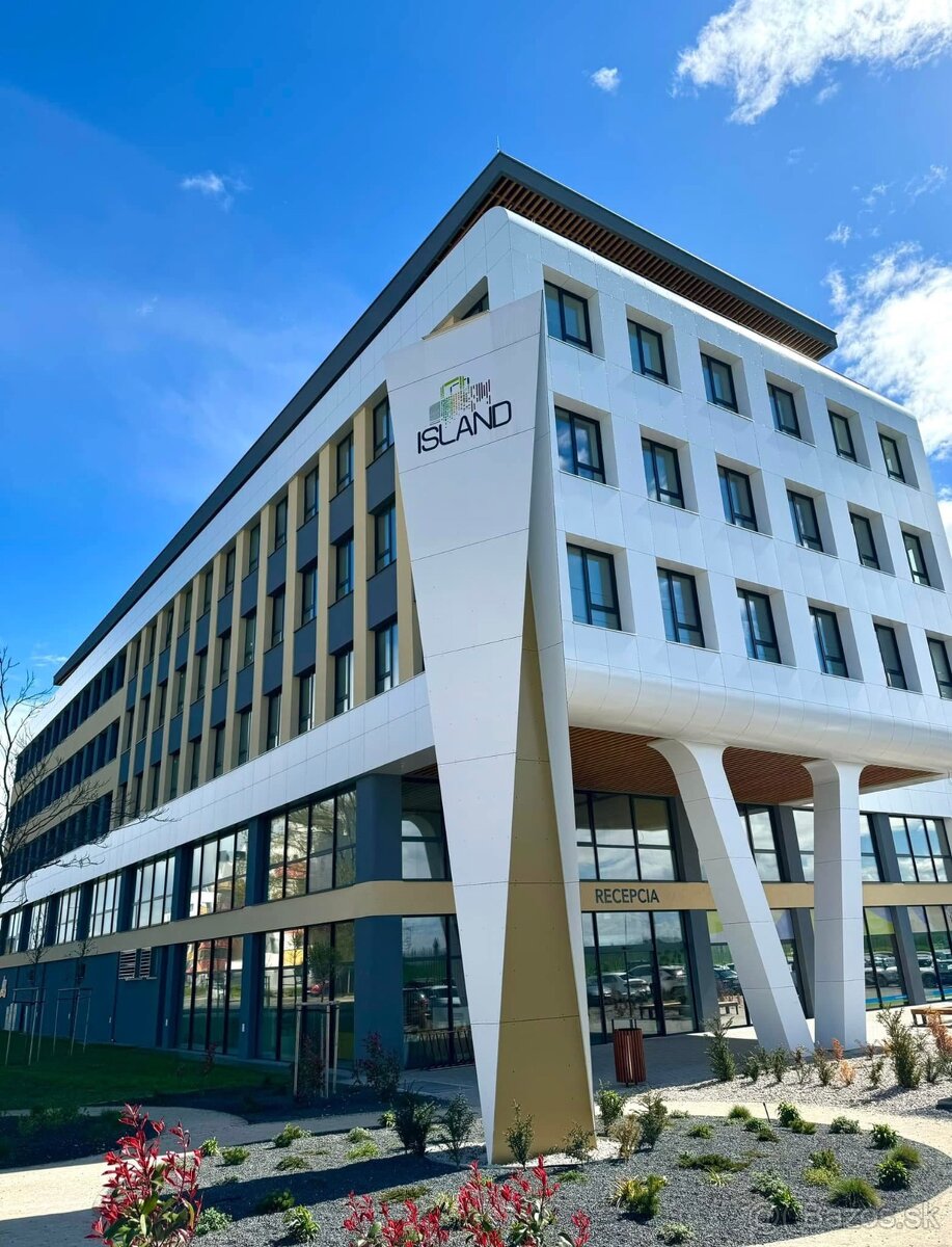 Krásny priestor s veľkou terasou - 2