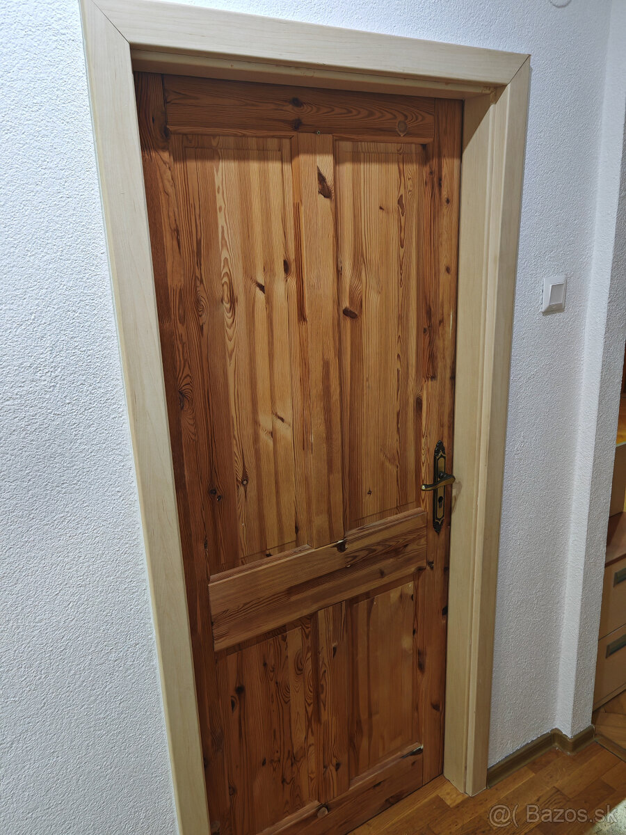 Predám kvalitné drevené dvere z masívu - 2