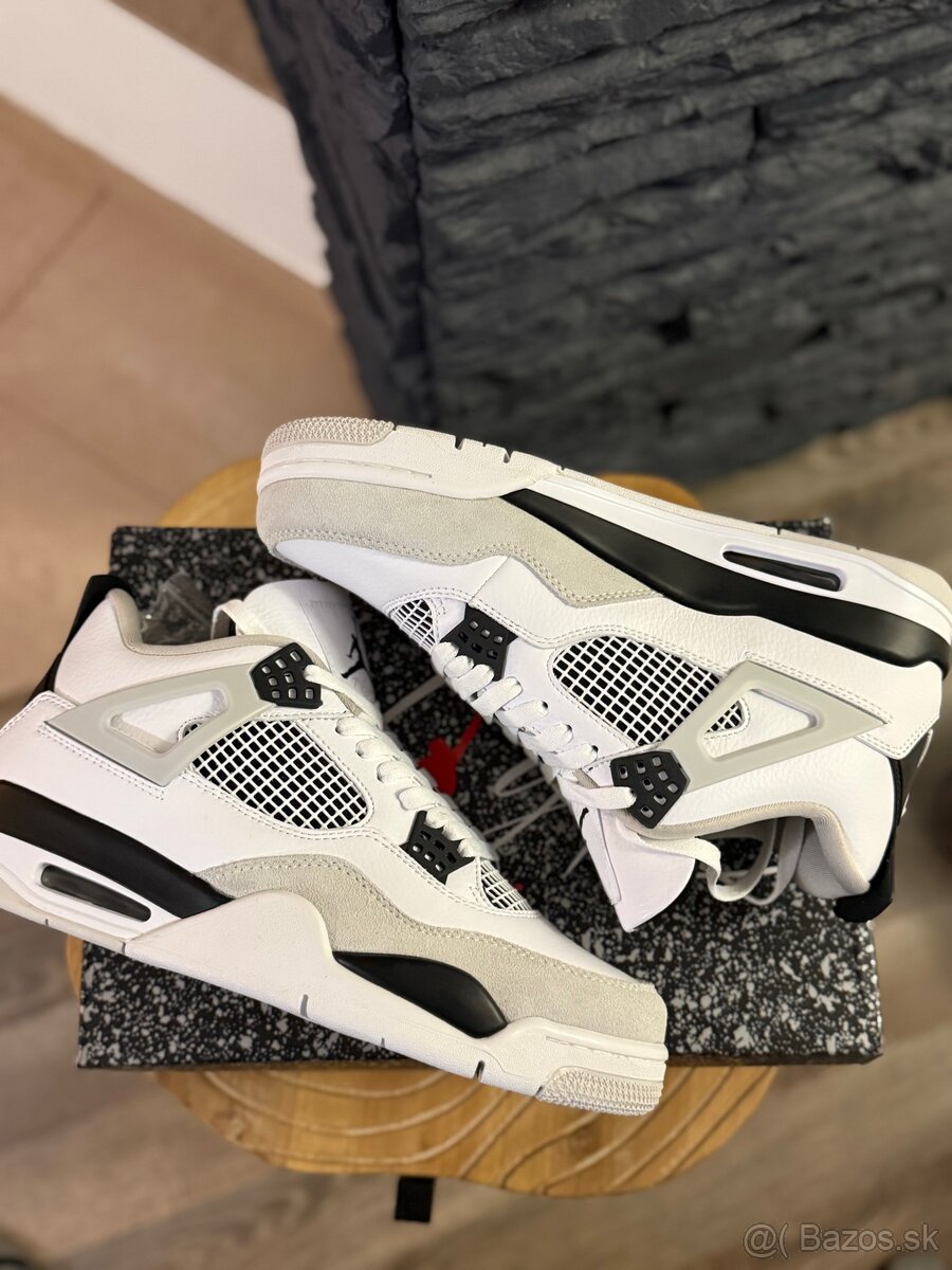 Jordan 4 Military Black - 2