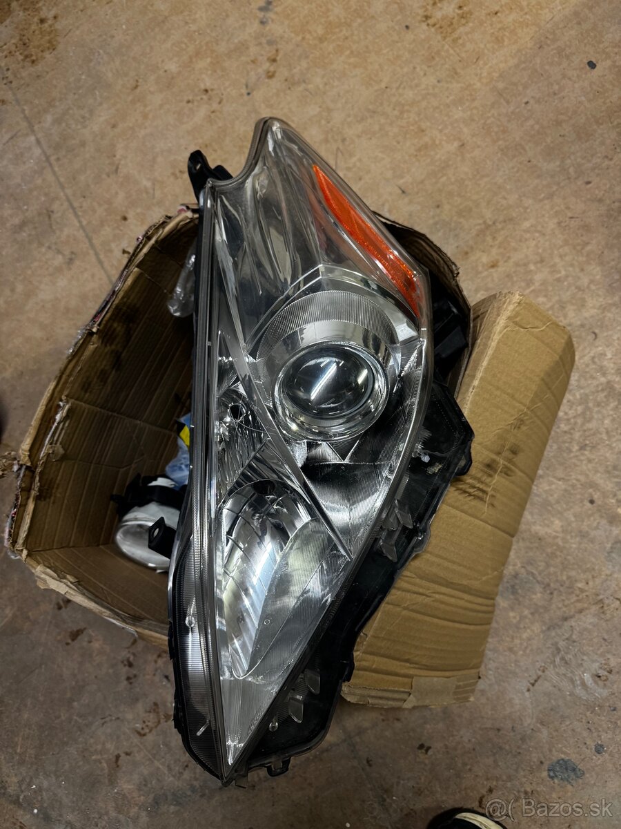 Predám svetlo Auris 2 Prius Plus Tesla model Y 3 svetlomet - 2