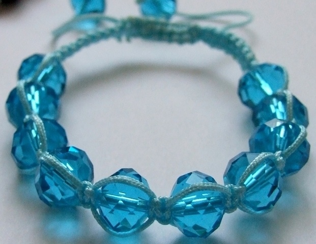 Moderne naramky s kamienkami - 2