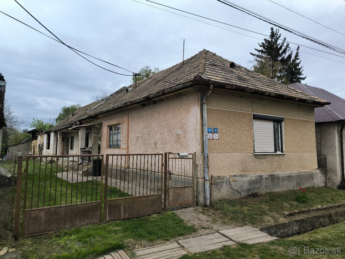 Dom v spoločnom dvore Kalonda - 2