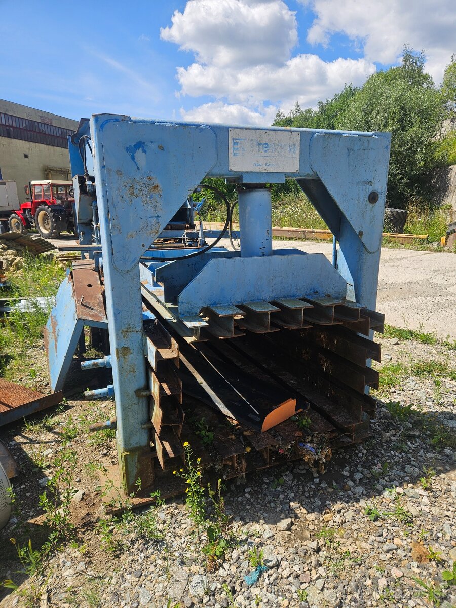 Hydraulicky lis - 2