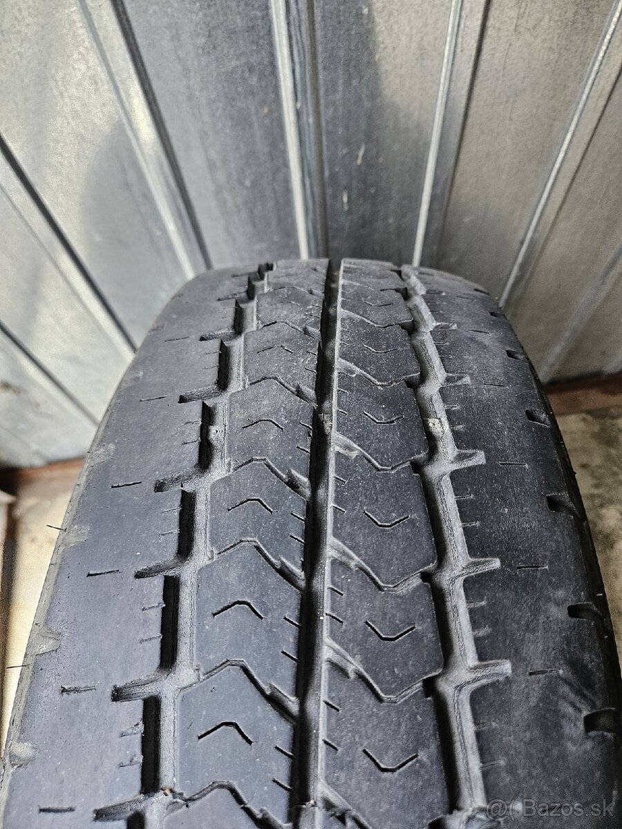 Pneu 195/60 R16C - 2