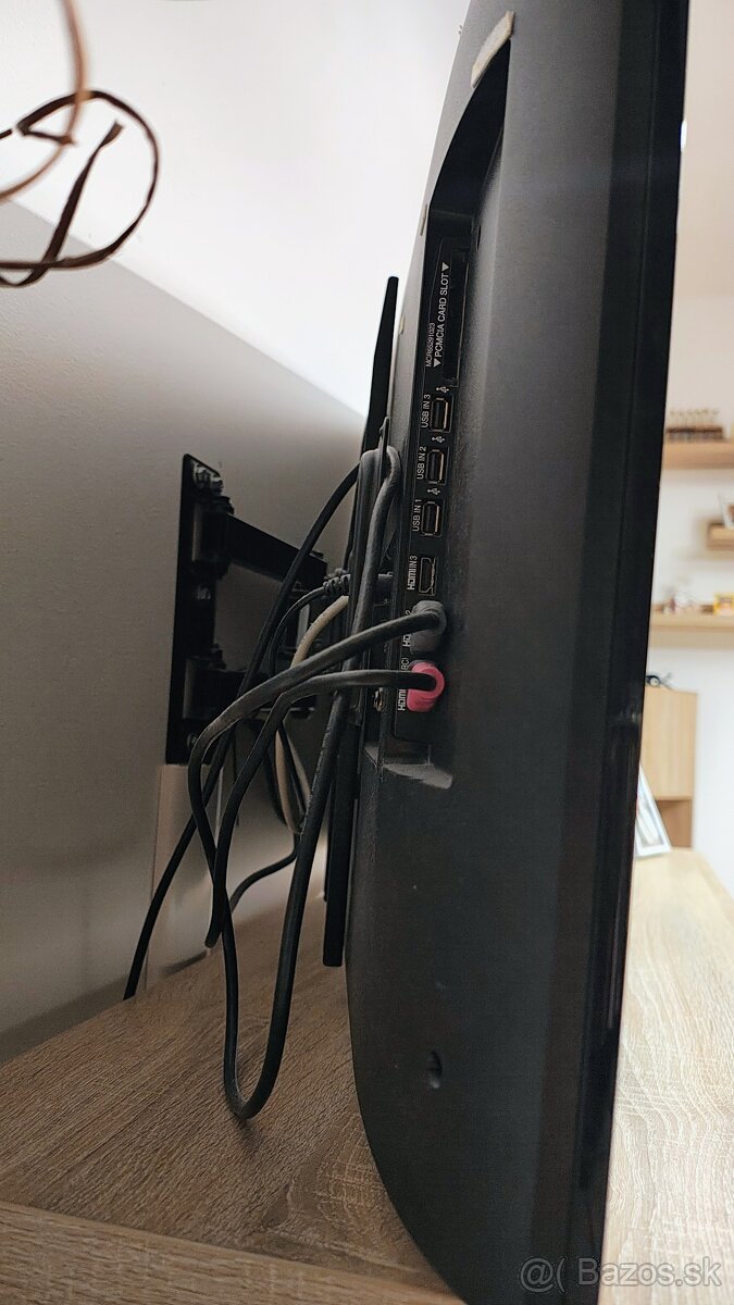 LG Smart TV - 2