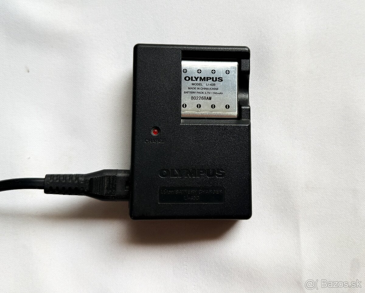 Nabijačka Olympus LI-40C. - 2