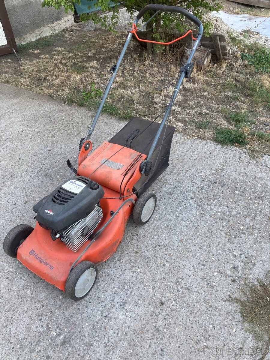 Kosačka Husqvarna s pojazdom - 2