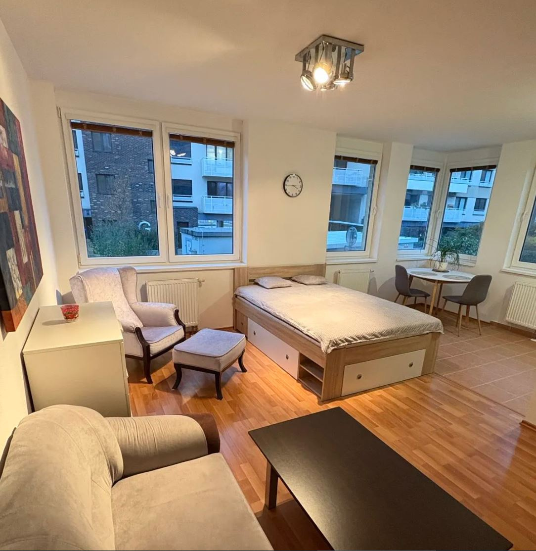 BA II. Na prenájom 1 izbový byt na Galvániho ulici - 2