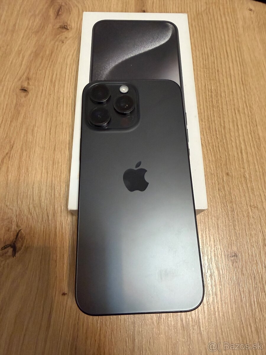 iPhone 15 Pro Max 256GB Black Titanium - 2