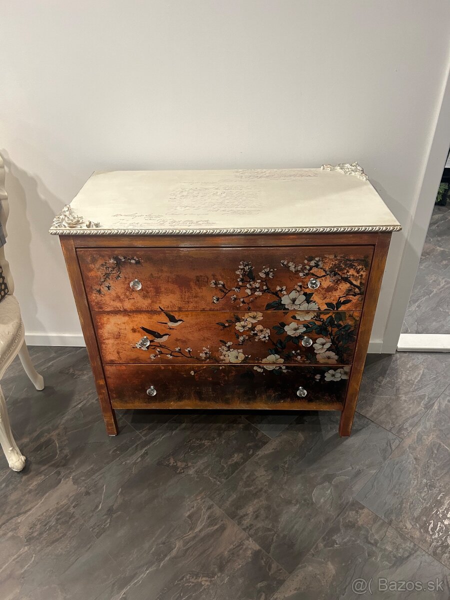 Dizajnová komoda - 2