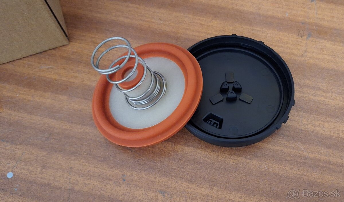 PCV ventil BMW N53 membrána krytu ventilov - 2