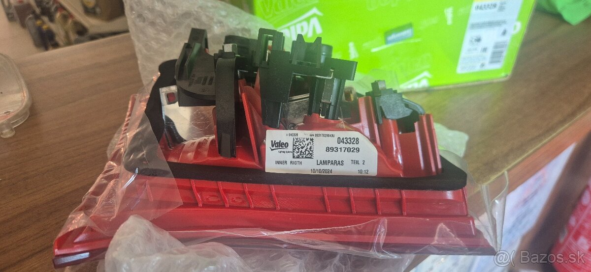 Zadne svetlo AUDI A6 C6 Combi - 2