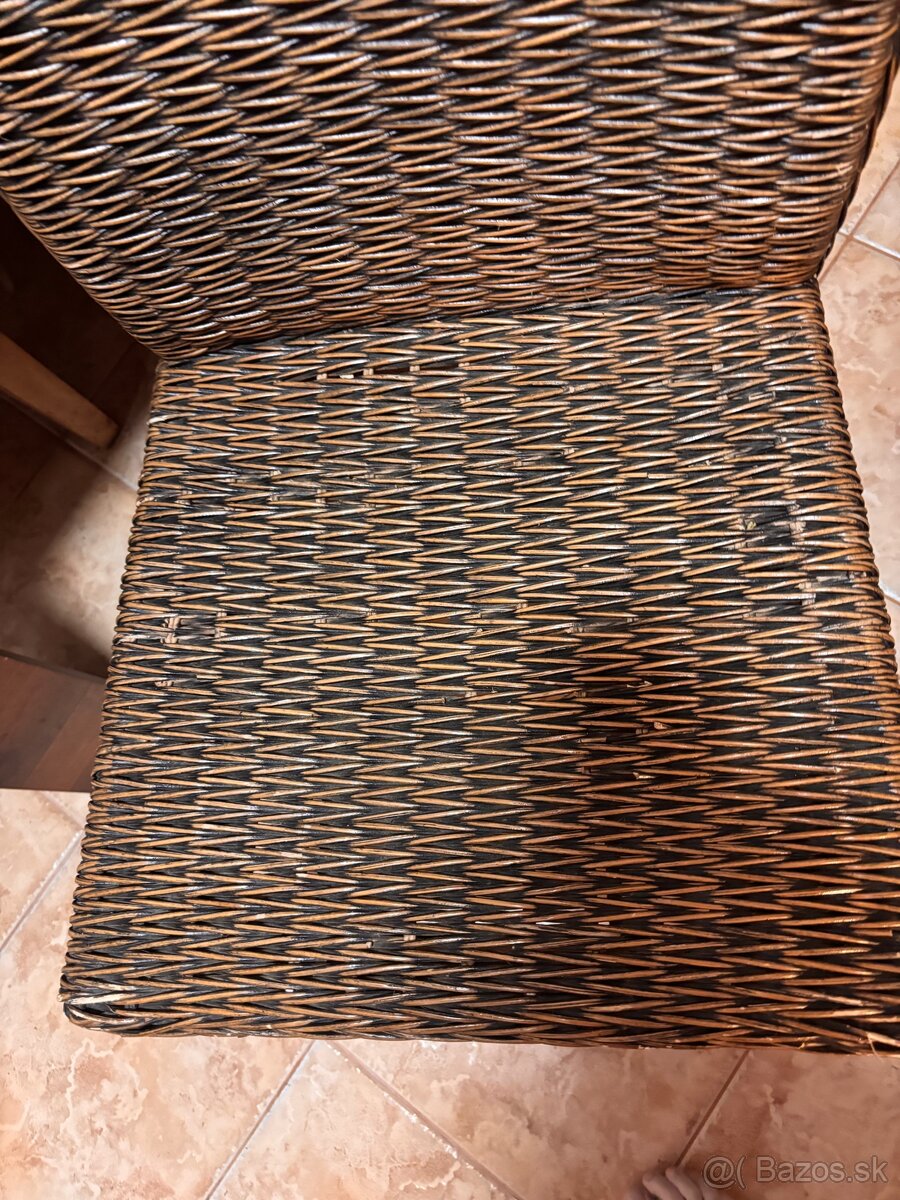Mohutné ratanové stoličky - 2