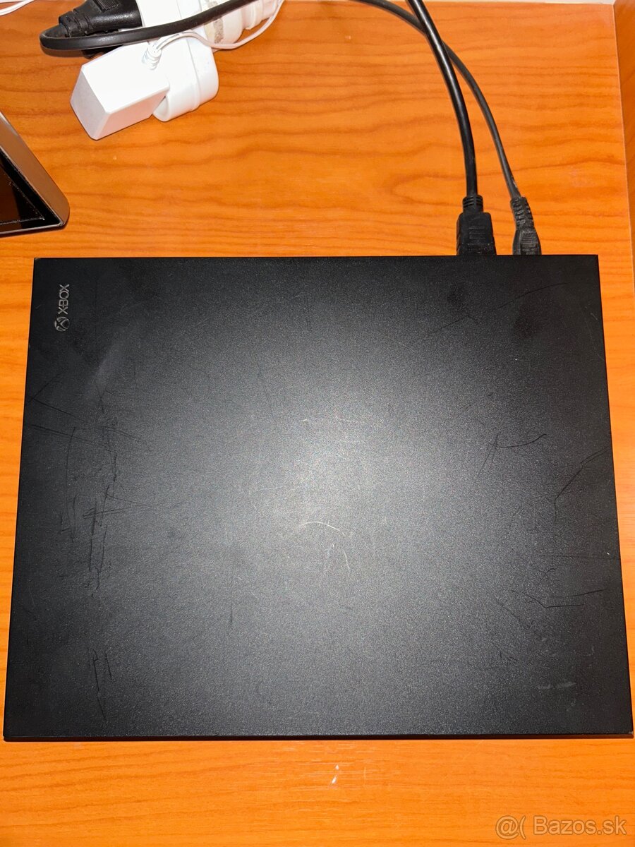 Xbox one x - 2