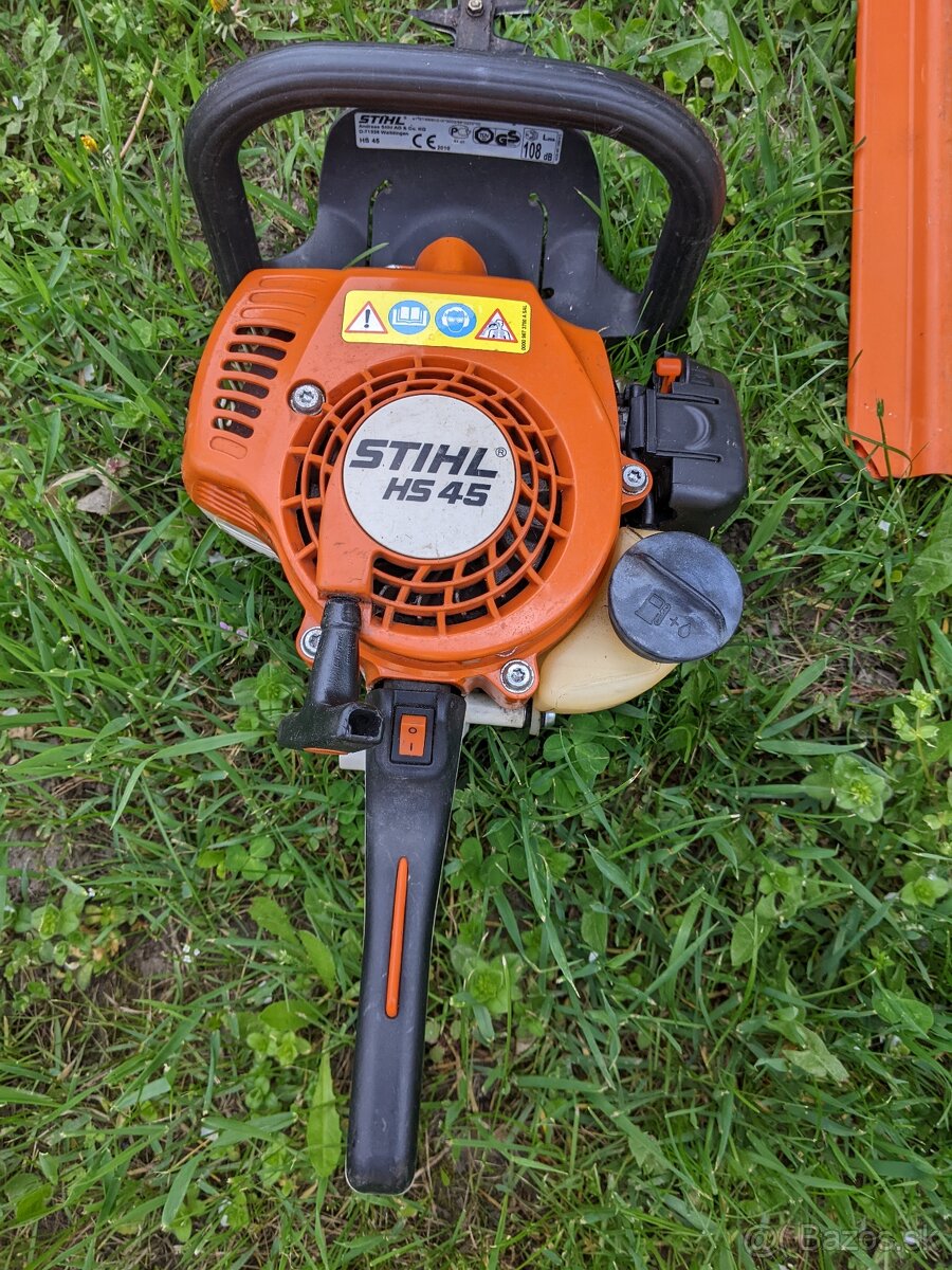 Plotostrih Stihl HS 45 Benzínové nožnice na živý plot - 2