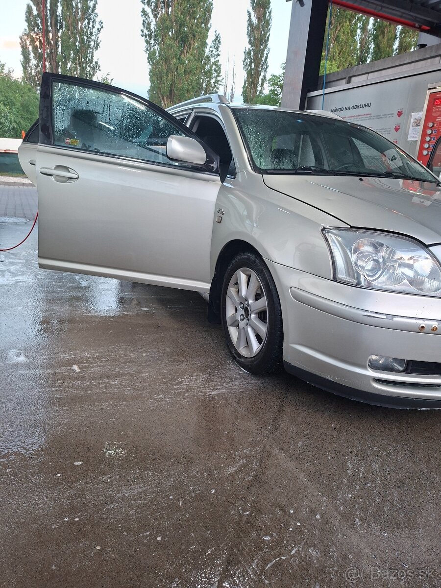 Toyota Avensis 2.0 D4D - 2