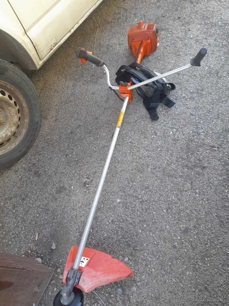 Husqvarna 225R - 2