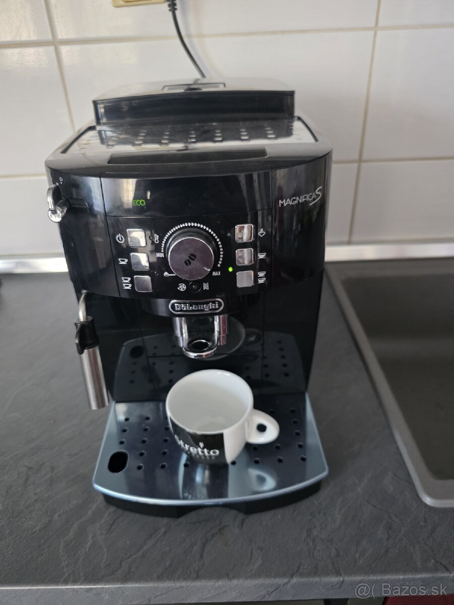 Kavovar Delonghi Magnifica S - 2