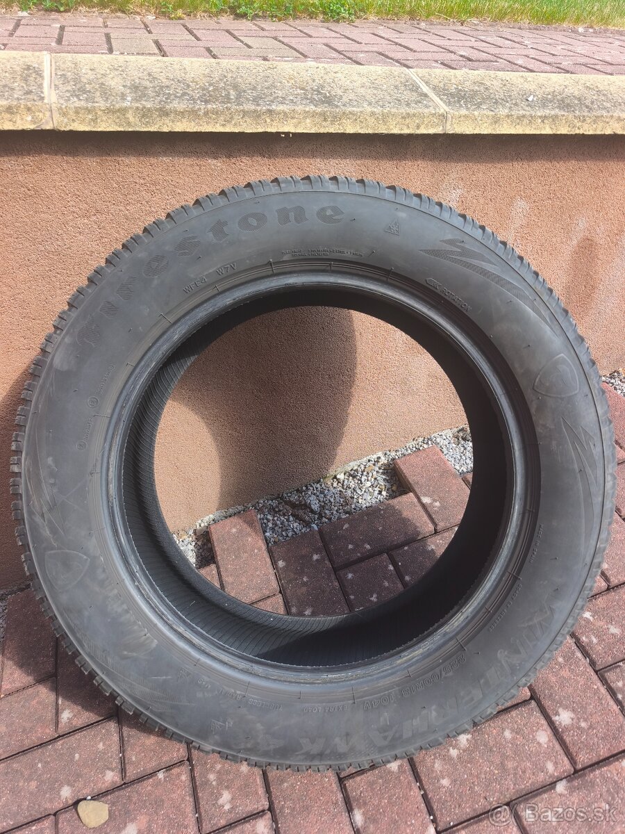 Zimné pneumatiky 225/60 r18 - 2