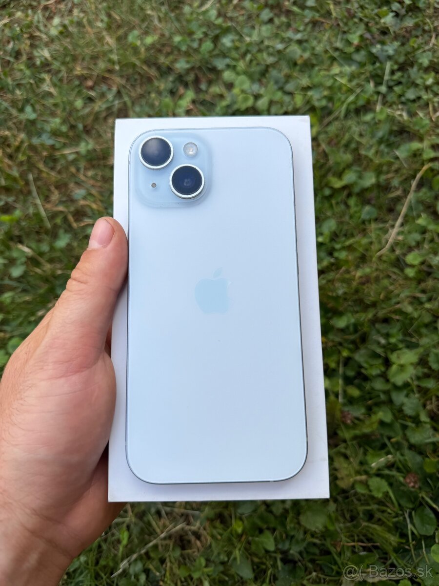 Predám IPhone 15 128 gb modrý - 2